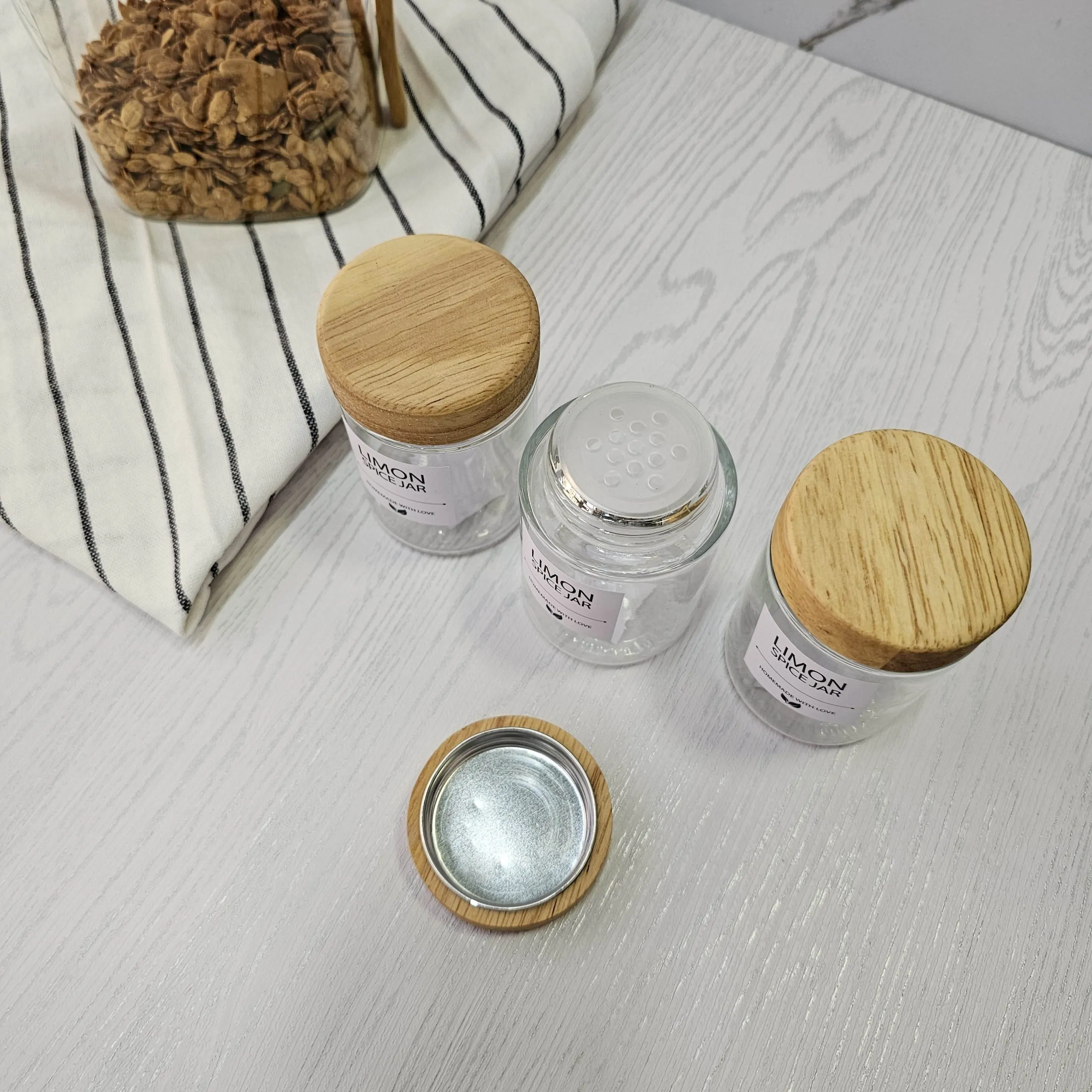 جاادویه شیشه ای درب چوبی لیمون